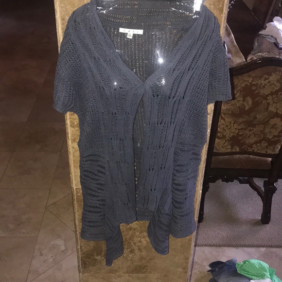 CAbi Sweaters - Cabi sweater